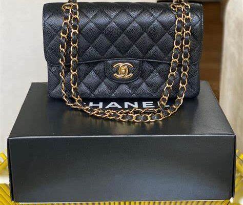 como identificar uma bolsa chanel original|authentic Chanel handbags.